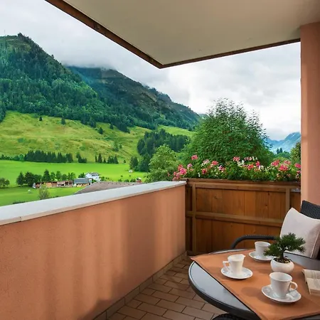 Salzburg フッシュ・アン・デア・グロースグロックナーシュトラーセ